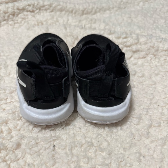 Nike Kids Black and White Slip-On Sneakers - Picture 3 of 4